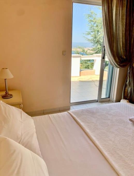 Marine'S Lux Villa:Golden Sunset Kalamáta Kültér fotó