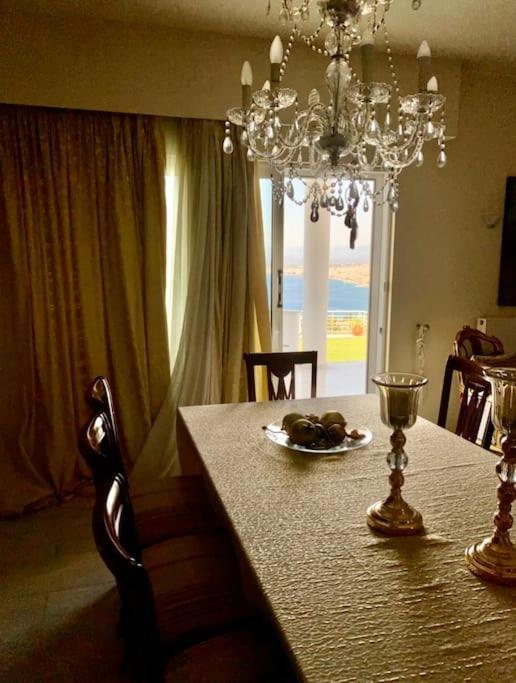 Marine'S Lux Villa:Golden Sunset Kalamáta Kültér fotó