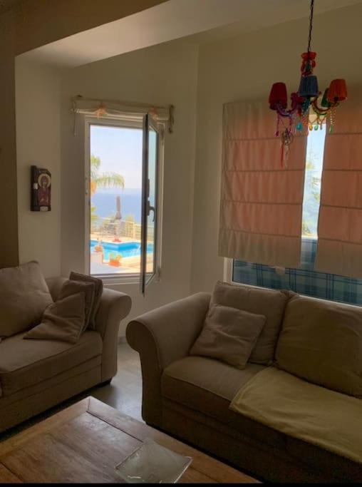 Marine'S Lux Villa:Golden Sunset Kalamáta Kültér fotó